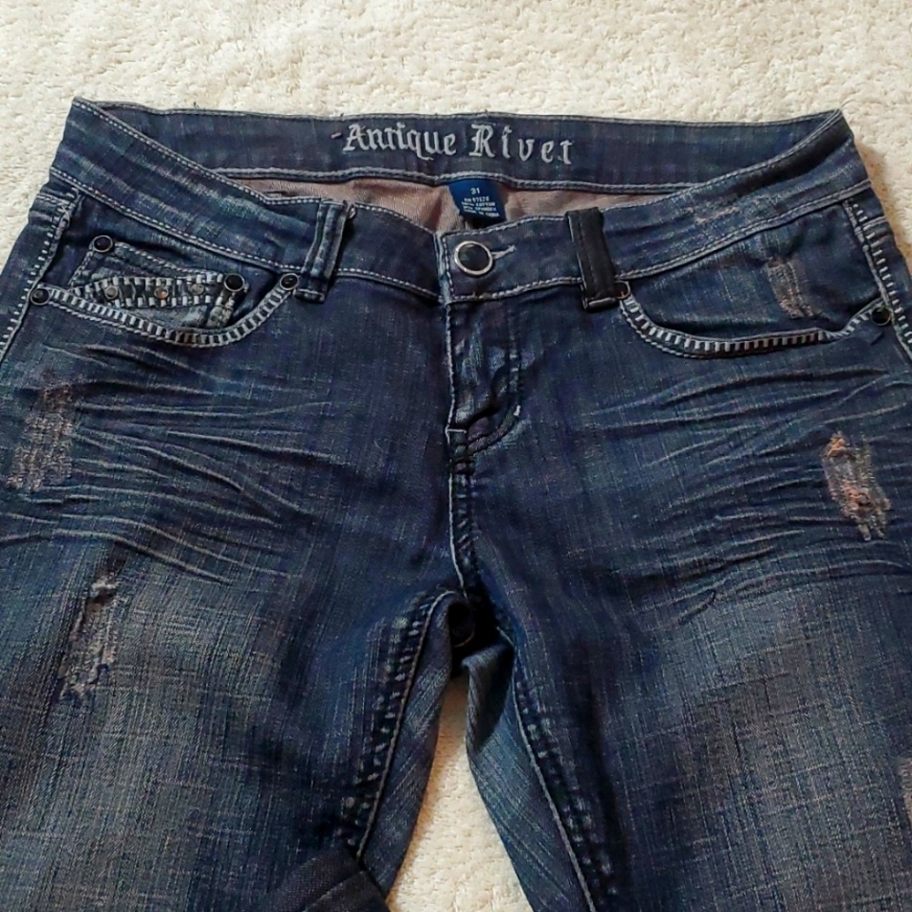 Antique Rivet distressed jeans size 31 women's